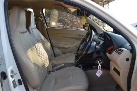 Private Da Nang airport transport with clean vehicles, suitable luggage space, fixed pricing and 24/7 pickup assistance