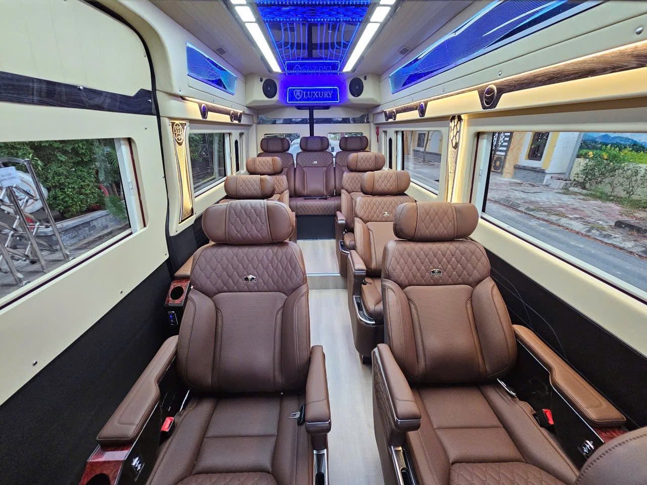 Phu Quoc Airport Transfer & Private Car 24/7 - From 200,000 VND (7,61USD)