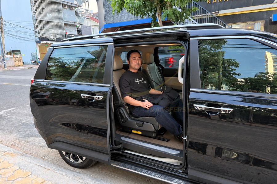 Saigon to Mui Ne private car suits couples, families, airport arrivals and groups needing direct door-to-door travel