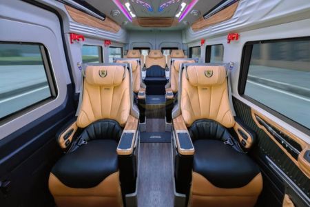 A private transfer offers dedicated space and flexible pickup, while shared options follow fixed routes and schedules