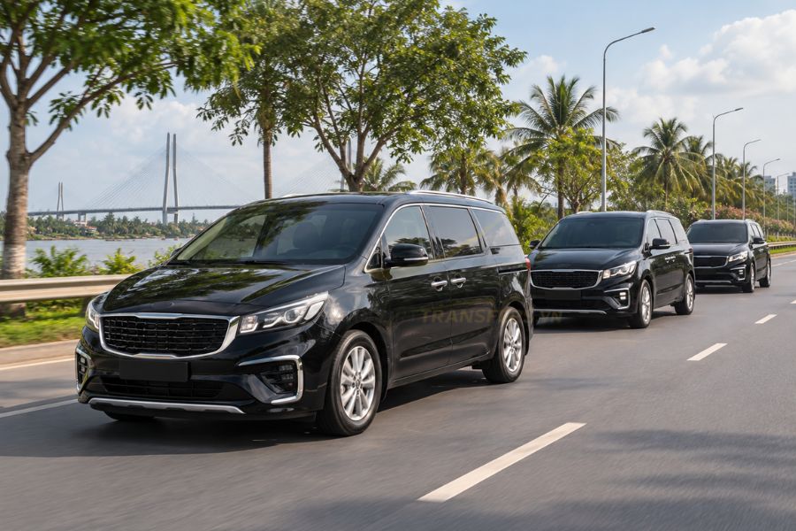 Private car wait for passengers traveling from Saigon to Can Tho with fixed-price transfer options